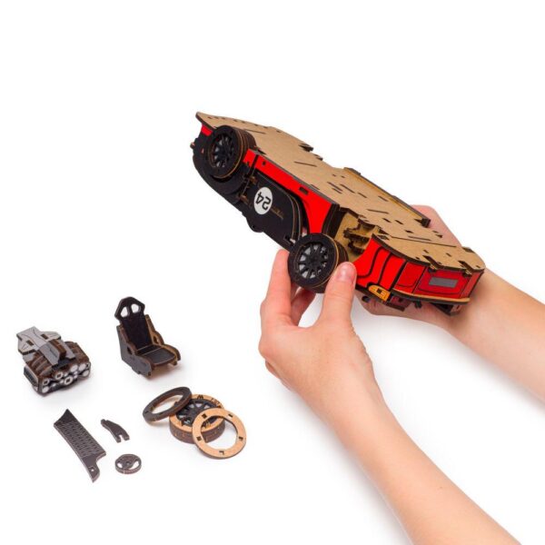 Comet GTS Must-Punane